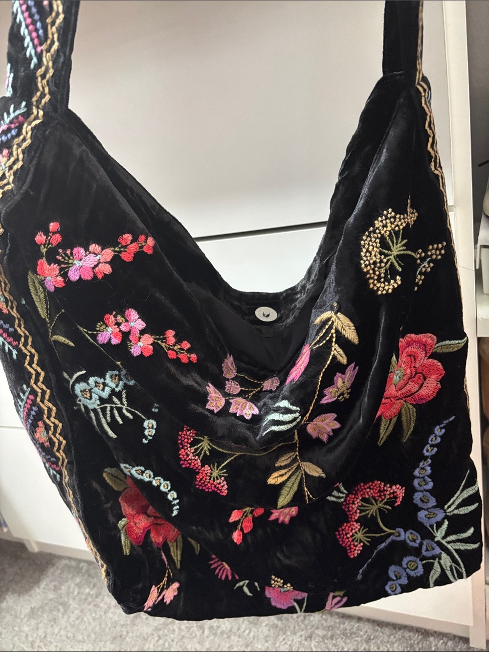 Johnny Was Black Velvet Embroidered Shoulder Bag with Multicolor Florals - Picture 4 of 4